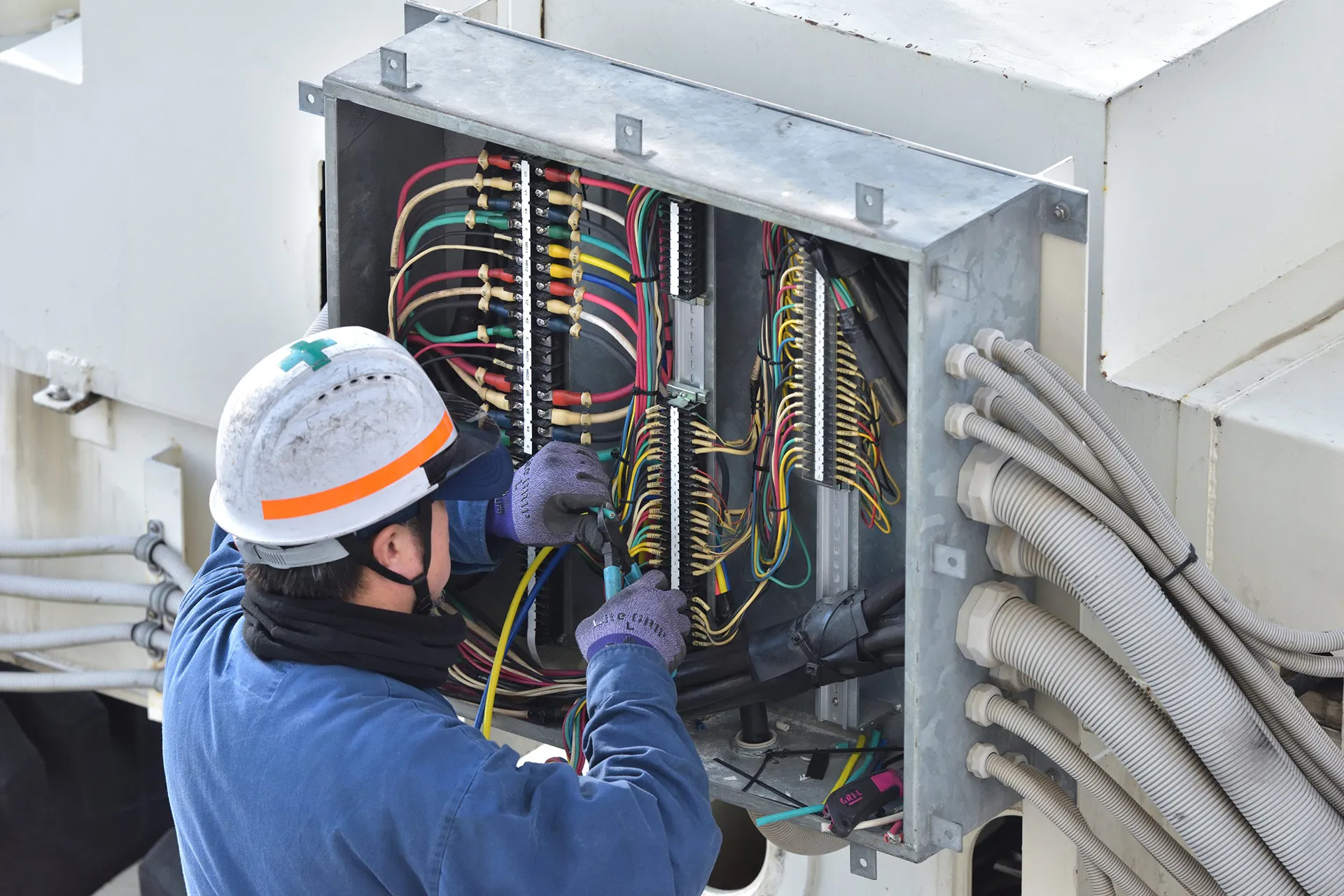 株式会社藤原電機